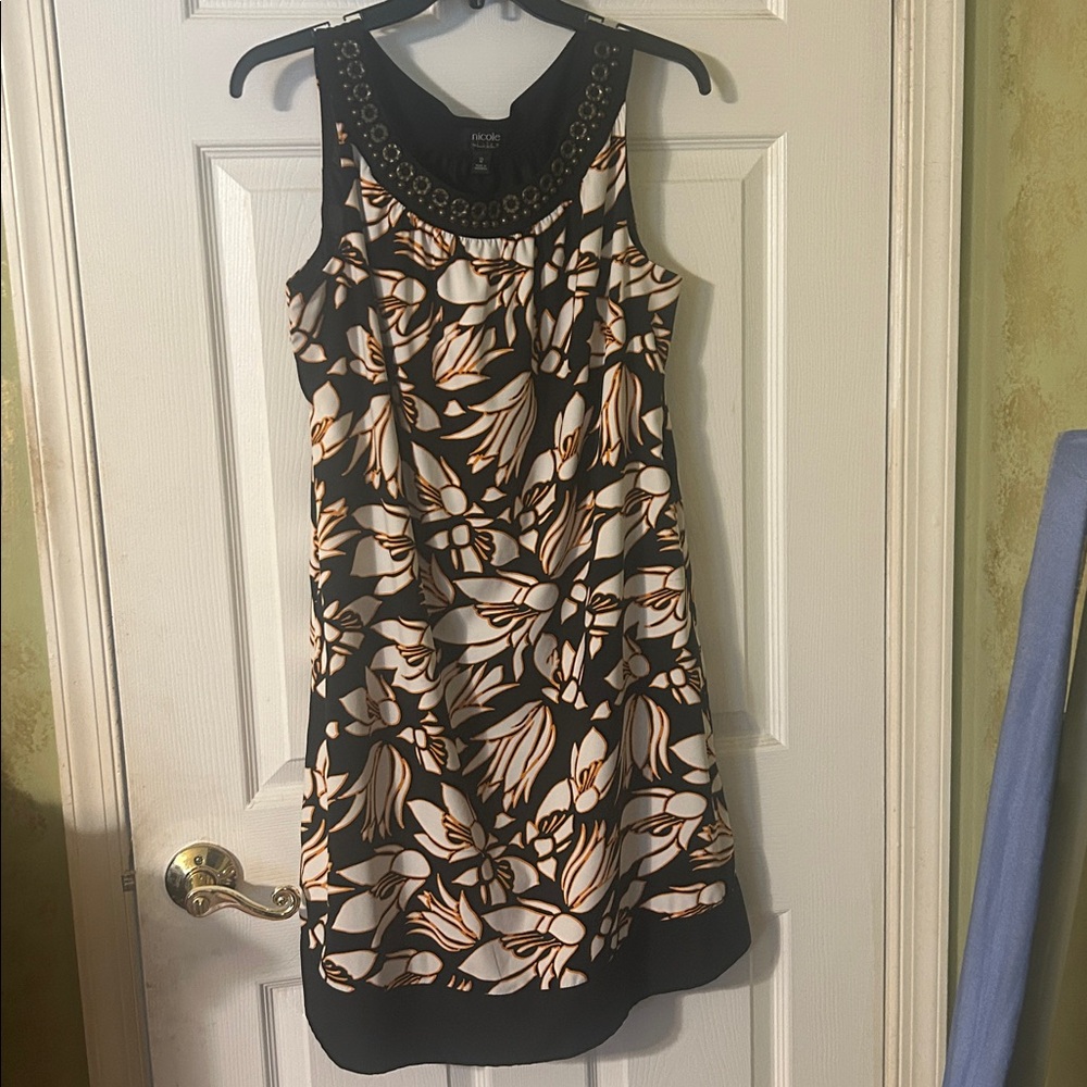 Nicole by Nicole Miller Black and Gold Dress